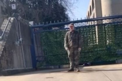 "لن أشارك بالإبادة الجماعية".. طيار بالجيش الأميركي يضرم النار في نفسه تضامنا مع غزة