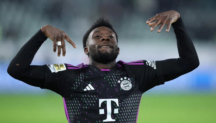 الاتفاق تم.. ألفونسو ديفيز يضع قدمه في ريال مدريد