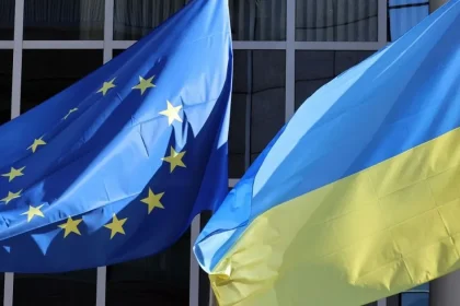 تحذير فرنسي من حرب عالمية بسبب سياسة الاتحاد الاوروبي في اوكرانيا