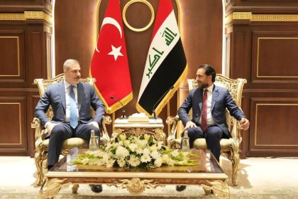 الحلبوسي ووزير الخارجية التركي يبحثان التعاون في المجالات الاقتصادية والأمنية ومكافحة الإرهاب