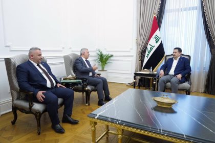 السوداني يوجه بمتابعة الطلبات المقدّمة حول تخصيص أراضٍ لإنشاء مدن للصناعة الدوائية