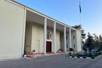 السفير العراقي في أنقرة يعلن تسلُّم 1500 معاملة إثبات الرعوية