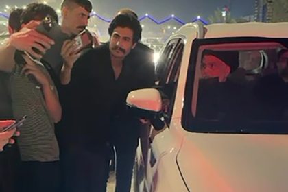 بالفيديو.. السيد مقتدى الصدر يتجول في مدينة النجف