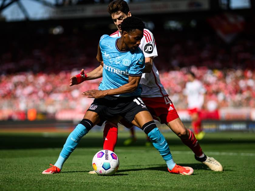 ليفركوزن يقترب من لقب الدوري الألماني بعد خسارة بايرن ميونخ أمام هايدنهايم