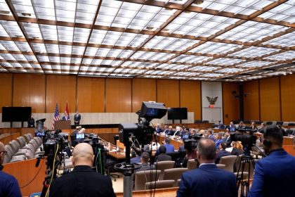 العراق يناقش مع الولايات المتحدة اهتمامه باستخدام الطاقة النووية السلمية