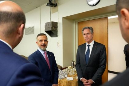 العراق وأميركا يوقعان مذكرات تفاهم جديدة لمعالجة الغاز المحترق وتحويله إلى كهرباء