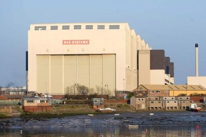 انفجار داخل مصنع للذخيرة في بريطانيا