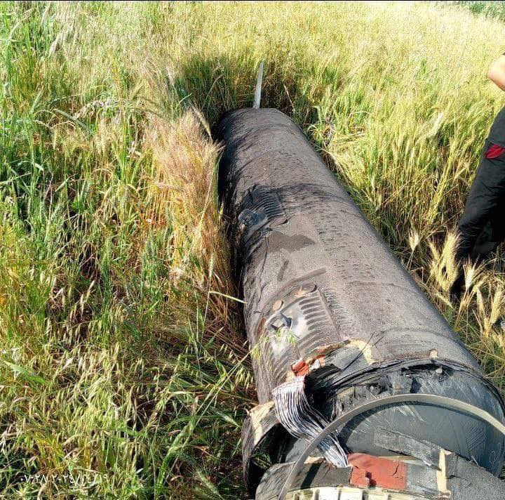 العثور على بقايا حشوة دافعة لصاروخ باليستي جنوبي بغداد