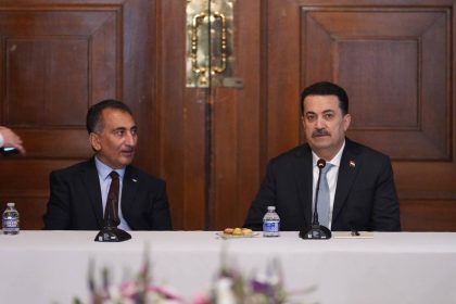 السوداني يوجّه السفارة العراقية في واشنطن بمتابعة جميع الملفات والتفاهمات مع الولايات المتحدة