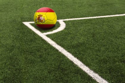 الحكومة الإسبانية تعلن وضع اتحاد كرة القدم تحت الوصاية