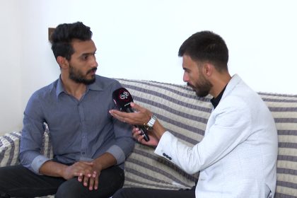 شاب يتعرض للتهديد بسبب مشاكل عائلية ومضايقات مستمرة لاجباره على طلاق زوجته