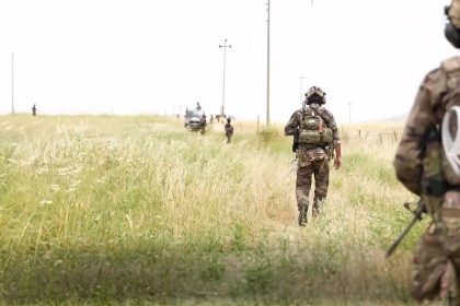 الداخلية تعلن ضبط معمل لصناعة المواد المخدرة خارج حدود السليمانية