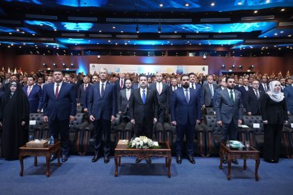 الحكومة تطلق جولتي التراخيص الخامسة التكميلية والسادسة: تشمل 29 مشروعاً في 12 محافظة عراقية