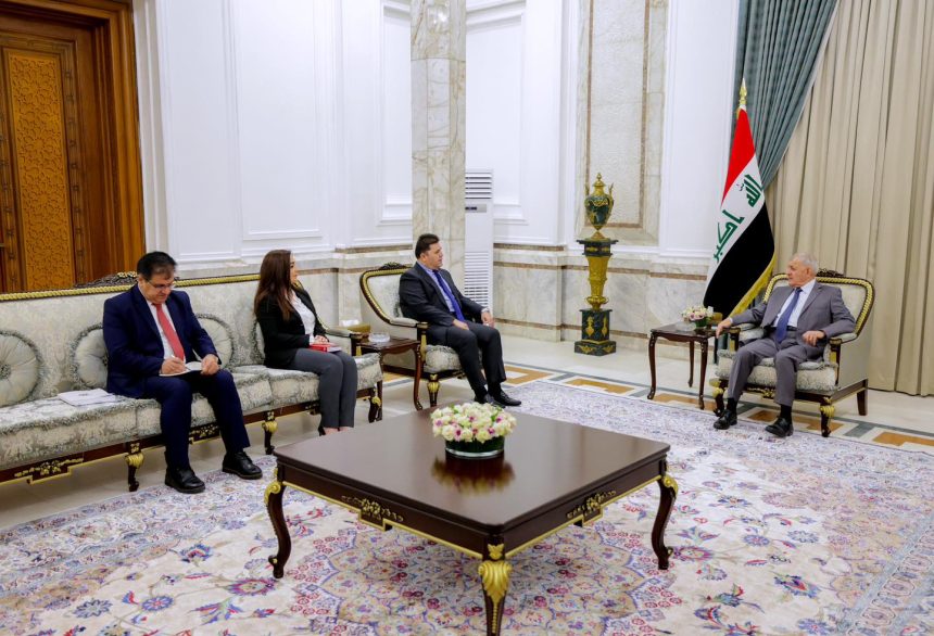 رئيس الجمهورية يؤكد للسفير السعودي أهمية تعزيز التعاون والتنسيق لتسهيل الإجراءات الخاصة بالحجاج العراقيين