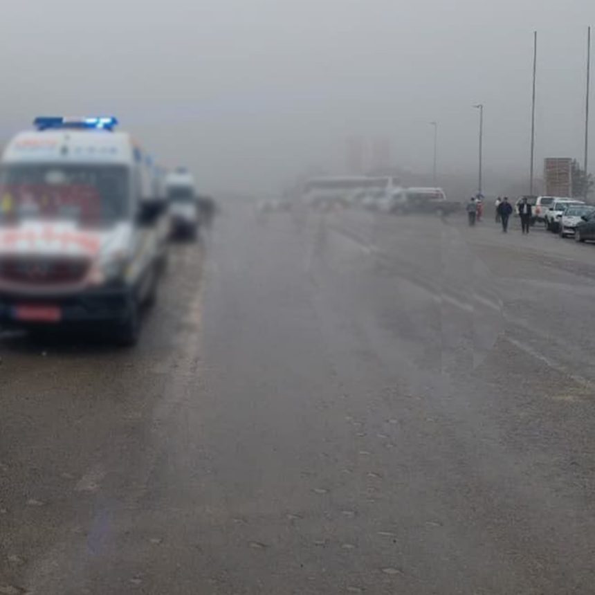 التلفزيون الإيراني: هطول أمطار غزيرة في منطقة هبوط مروحية الرئيس "إبراهيم رئيسي"