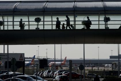 إلغاء وتأجيل الرحلات المغادرة من مطار مانشستر البريطاني بعد انقطاع الكهرباء