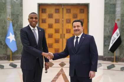 العراق والصومال يبحثان عدداً من الملفات في مقدمتها محاربة الإرهاب