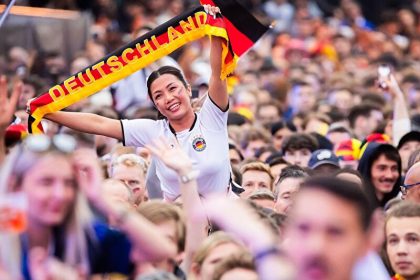 فضيحة تهز اليورو.. أحد أعضاء بعثة منتخب ألبانيا يغتصب فتاةً والشرطة ترفض اعتقاله