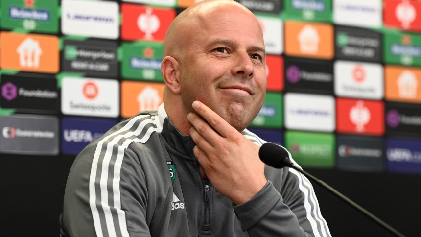 تصريح مثير لمدرب ليفربول الجديد بعد لقائه الاول مع محمد صلاح