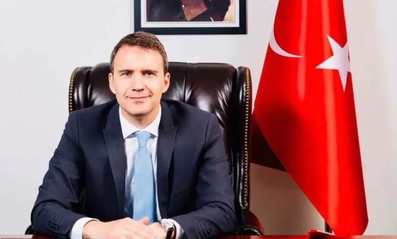 سفير تركيا لدى بغداد يؤكد رغبة بلاده بتطوير العلاقات مع العراق في كافة المجالات