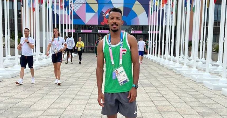 العداء العراقي طه حسين يتأهل إلى الدور الثاني من منافسات سباق 100 متر في أولمبياد باريس