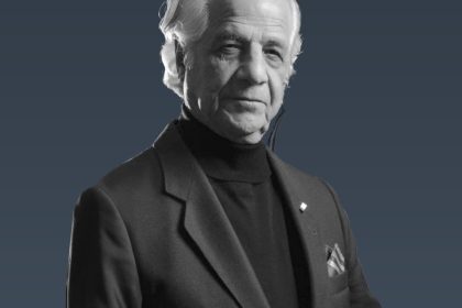 الفنان حمودي الحارثي