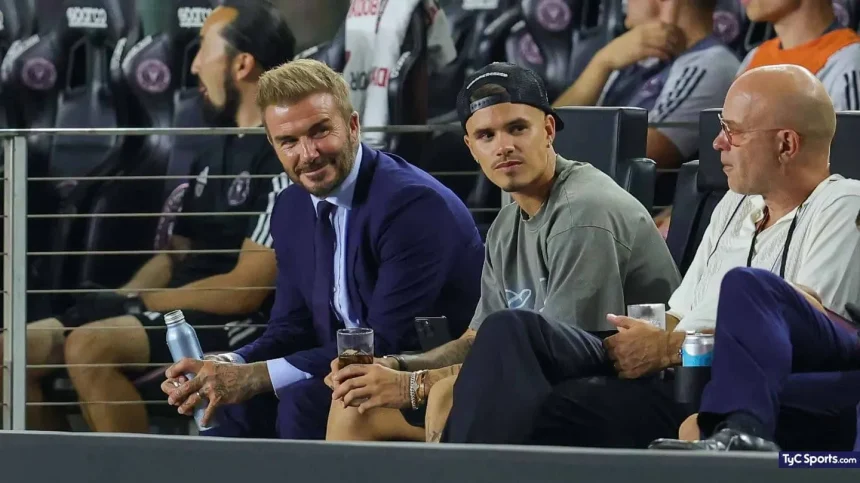 نجل بيكهام يعتزل كرة القدم بعمر 22 عامًا للتفرغ إلى عالم "الموضة" كعارض أزياء