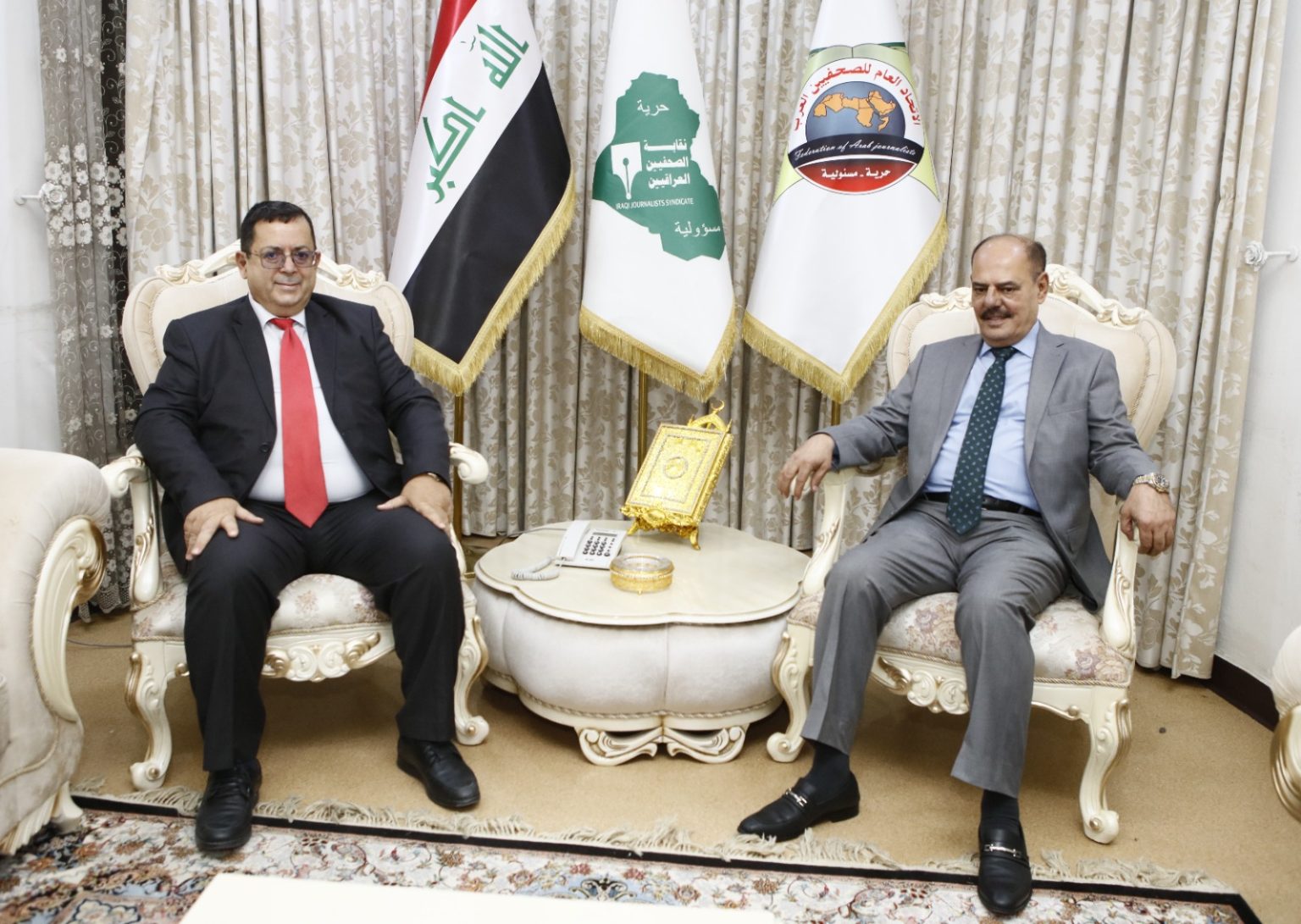 نقيب الصحفيين العراقيين والسفير التونسي يؤكدان أهمية تعزيز الروابط الاعلامية والثقافية بين البلدين