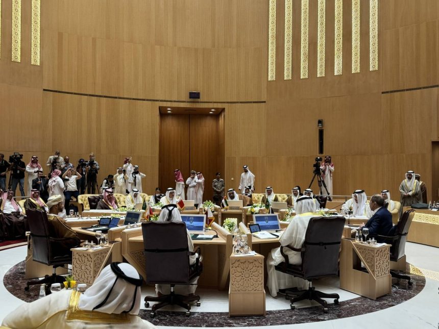 مجلس التعاون الخليجي يدعو العراق إلى احترام سيادة الكويت ووحدة أراضيها