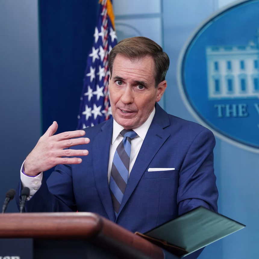 البيت الأبيض: عشرات الروس تدربوا بإيران على استخدام صواريخ باليستية