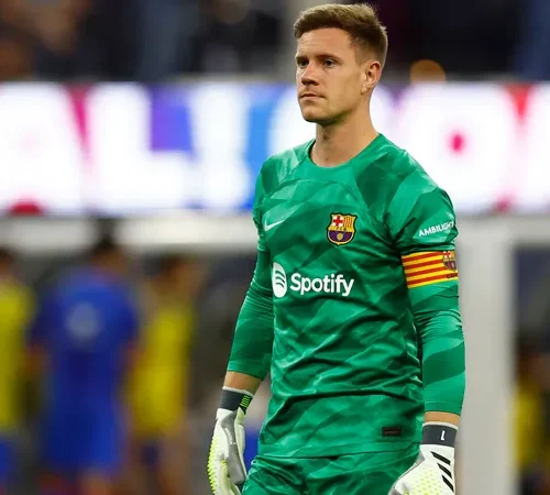 بعد تأكد غيابه عن برشلونة لأشهر.. تير شتيغن يوجه رسالة لجماهيره والمنافسين