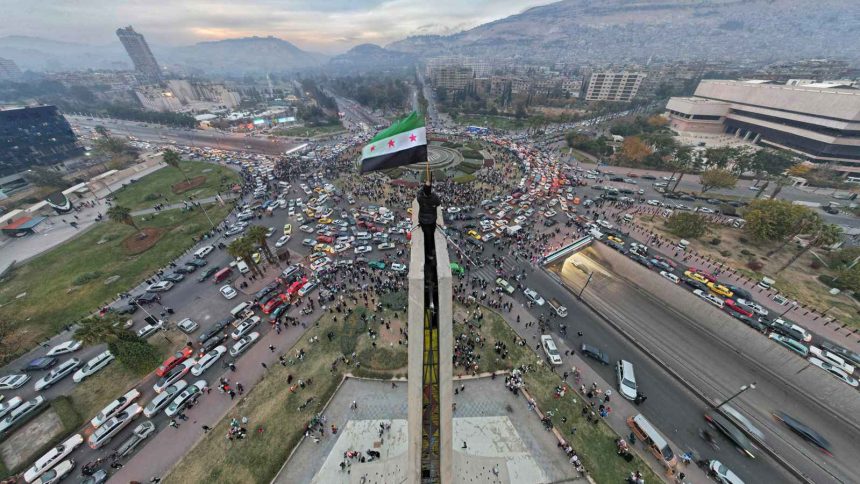 وفد تركي قطري في دمشق لبحث تفاصيل المرحلة المقبلة في سوريا