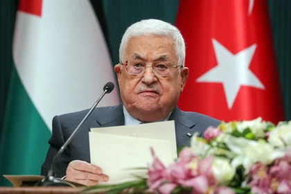 الرئاسة الفلسطينية ترد على تصريحات ترامب: نرفض اي مشاريع تهدف لتهجير ابناء الشعب