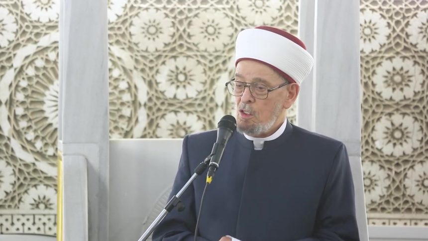 بالفيديو.. العلامة أحمد حسن الطه يكشف المستور بتحديد رؤية هلال العيد ويؤكد وجود تدخل من رئيس الوزراء ليكون يوم الإثنين