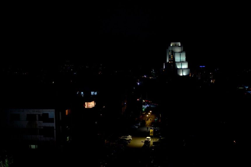 ‌‏وزارة الطاقة السورية: انقطاع الكهرباء عن أنحاء البلاد كافة جراء عدة أعطال