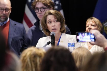 انتكاسة لترامب.. مرشحة الديمقراطيين تفوز بعضوية المحكمة العليا في ويسكونسن