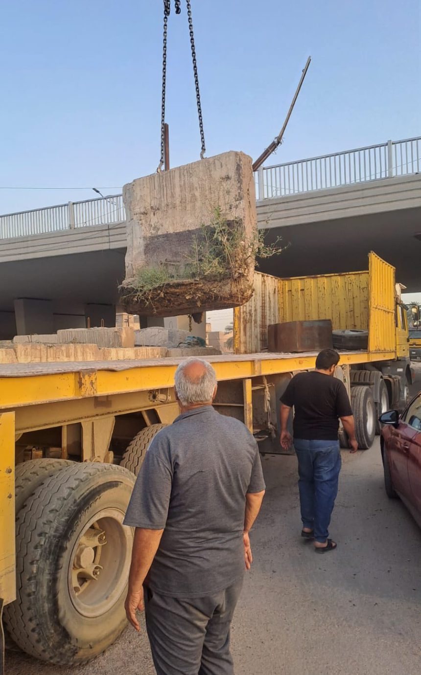 عمليات بغداد تباشر بفتح طريق جديد وترفع عدد من الكتل الكونكريتية في جانب الكرخ