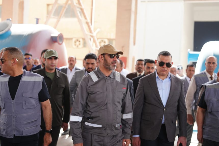 في يوم العمال العالمي.. وزير الصناعة يوجه رسالة دعم للكوادر الوطنية ويتابع تنفيذ مشروع إنتاج منظومات الري الحديثة