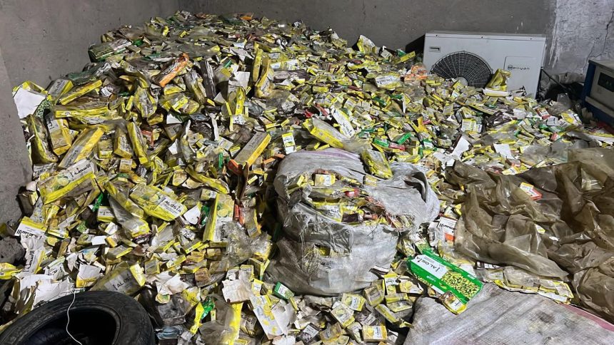 عملة مزورة ومواد طبع تواريخ.. ضبط منزل يمارس فيه الغش الصناعي شرقي بغداد