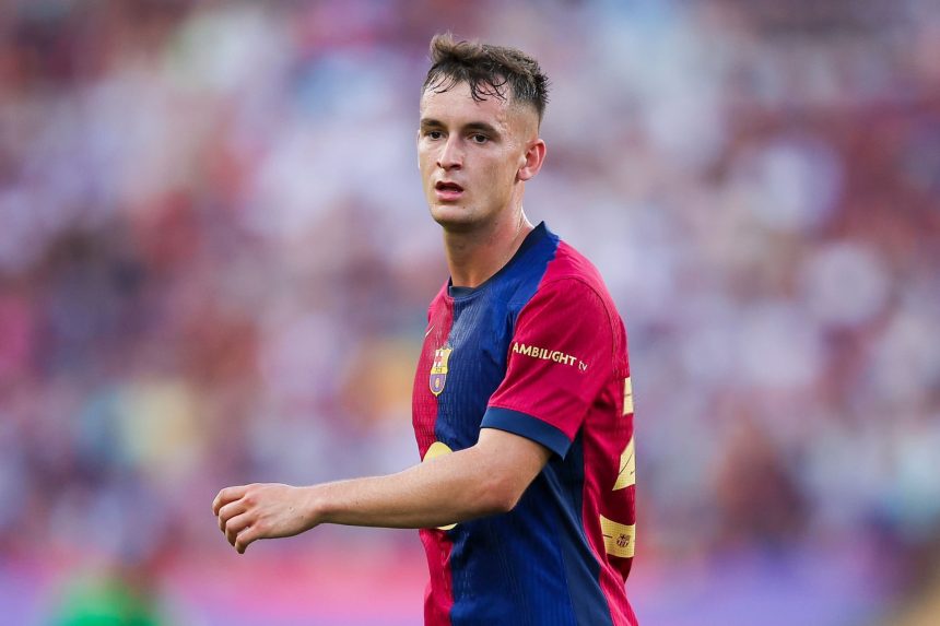 فليك يتلقى خبرا سارا قبل مواجهة الإنتر: عودة كاسادو لتدريبات برشلونة