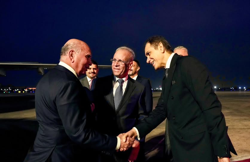 وزير الخارجية يصل الى مصر