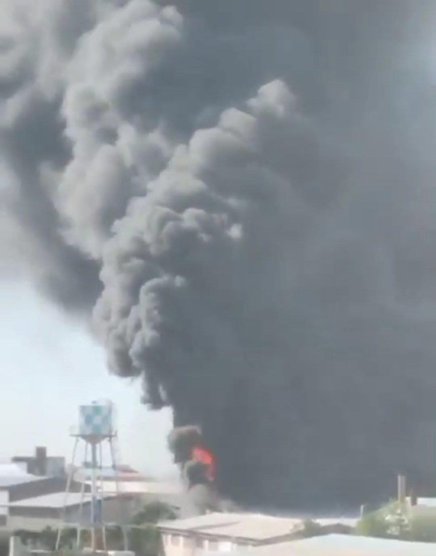 اندلاع حريق داخل مصنع للدراجات النارية في مشهد الايرانية