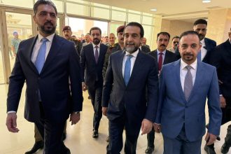 رئيس حزب تقدم الرئيس محمد الحلبوسي يصل إلى مبنى محافظة كركوك