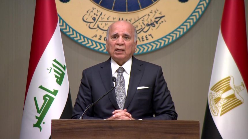 وزير الخارجية في مؤتمر صحفي مع نظيريه المصري والاردني: ناقشنا قضايا الطاقة والنفط