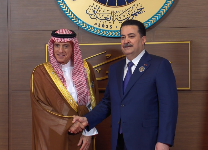 السوداني يستقبل رئيس وفد المملكة العربية السعودية المشارك في القمة العربية عادل الجبير