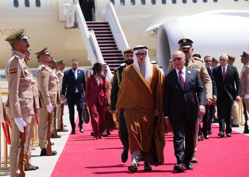 الشيخ منصور بن زايد يرأس وفد الإمارات للقمة العربية