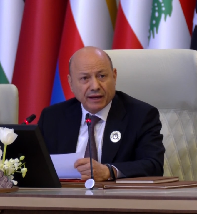 رئيس الوفد اليمني: نؤكد تمسك اليمن بخيار السلام العادل والشامل لإنهاء الاحتلال الإسرائيلي