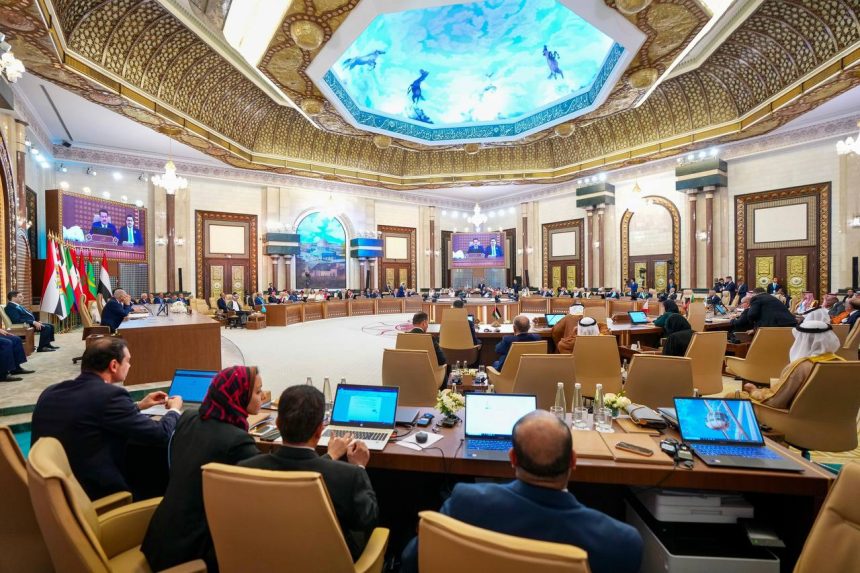 ‏البيان الختامي للقمة العربية ببغداد: ‌‏احترام خيارات الشعب السوري بكل مكوناته وأطيافه والترحيب برفع العقوبات الأمريكية عن دمشق