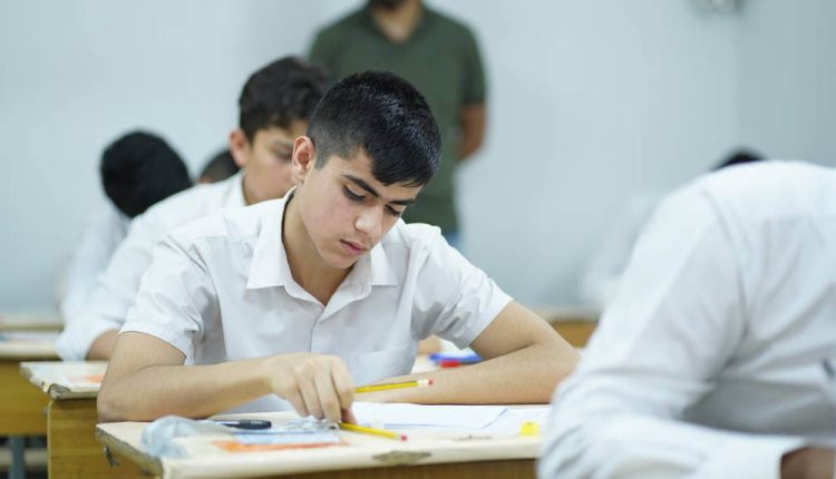 ‏انطلاق امتحانات الصف الثالث المتوسط بمشاركة أكثر من 665 ألف طالب