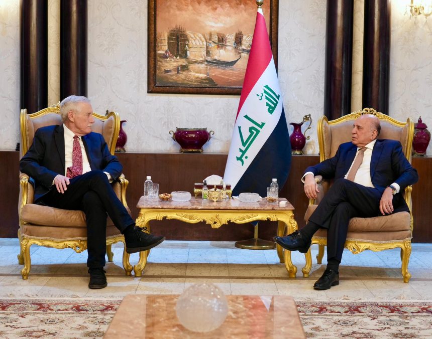 وزير الخارجية لعضوين بالكونغرس: العراق يعمل بخطى متسارعة لتحقيق الاكتفاء الذاتي والاستقلالية بمجال الطاقة